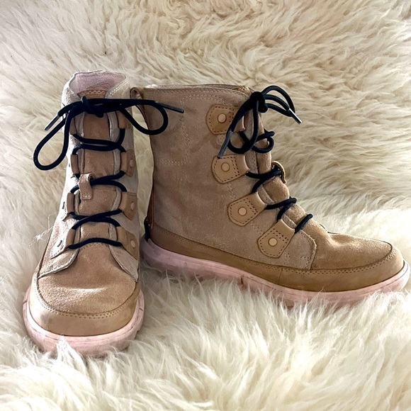 Sorel Tan/ Cream Explorer II Joan Suede Laced Insulated Boots - Picture 1 of 7